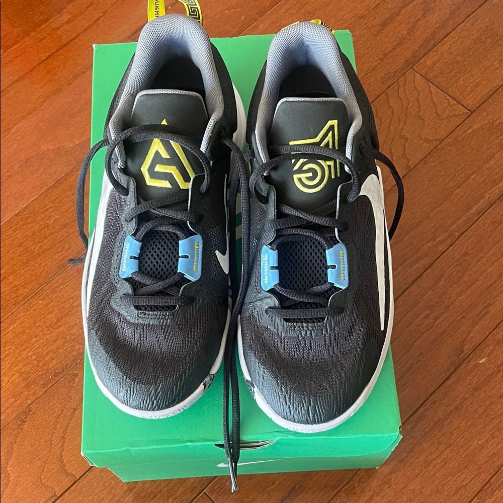 Kids Giannis Immortality Black Athletic Shoes, new